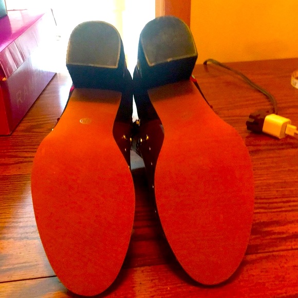 Studded leather and velvet Flowered ankle boots - Picture 4 of 6